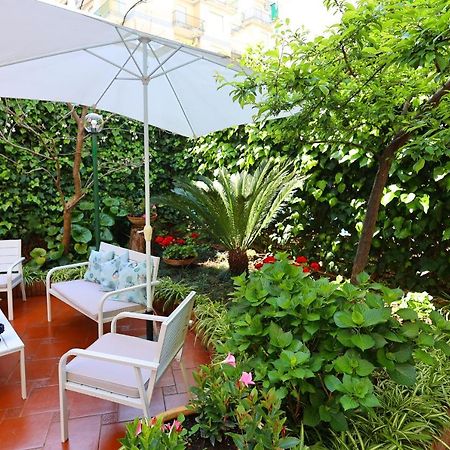 Garden House Giulia Apartment ซอร์เรนโต ภายนอก รูปภาพ