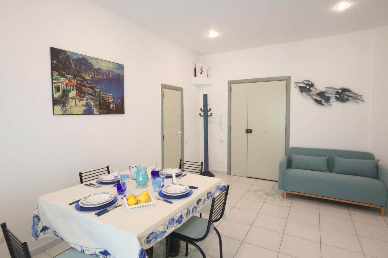 Garden House Giulia Apartment ซอร์เรนโต ภายนอก รูปภาพ