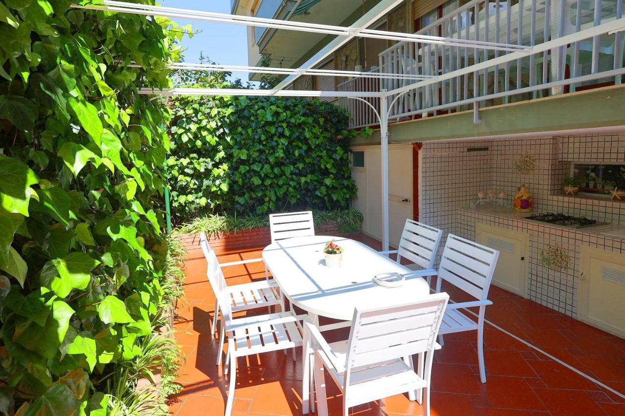 Garden House Giulia Apartment ซอร์เรนโต ภายนอก รูปภาพ